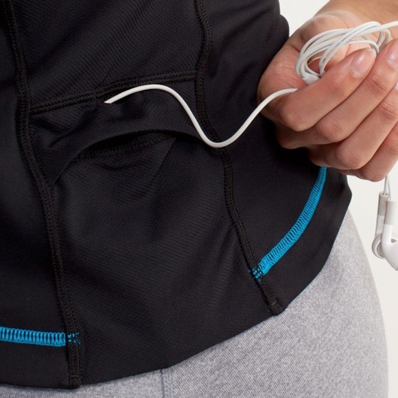 Lululemon Cardio Kick Tank Top, Built in Bra, Shades of Blue & Black, Size Small - Picture 7 of 12